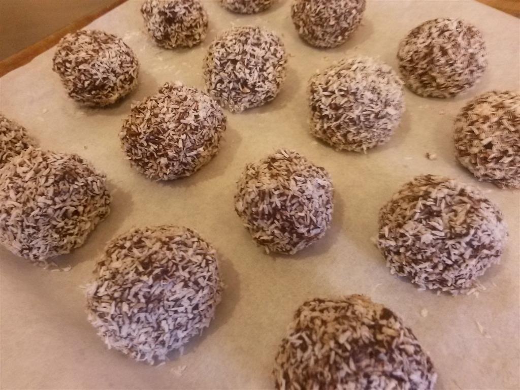 chocolate goji protein truffles